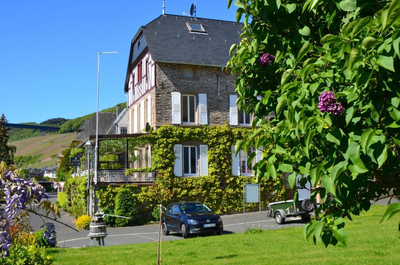 Weingut Erbes-Henn Hotel Ürzig Екстериор снимка